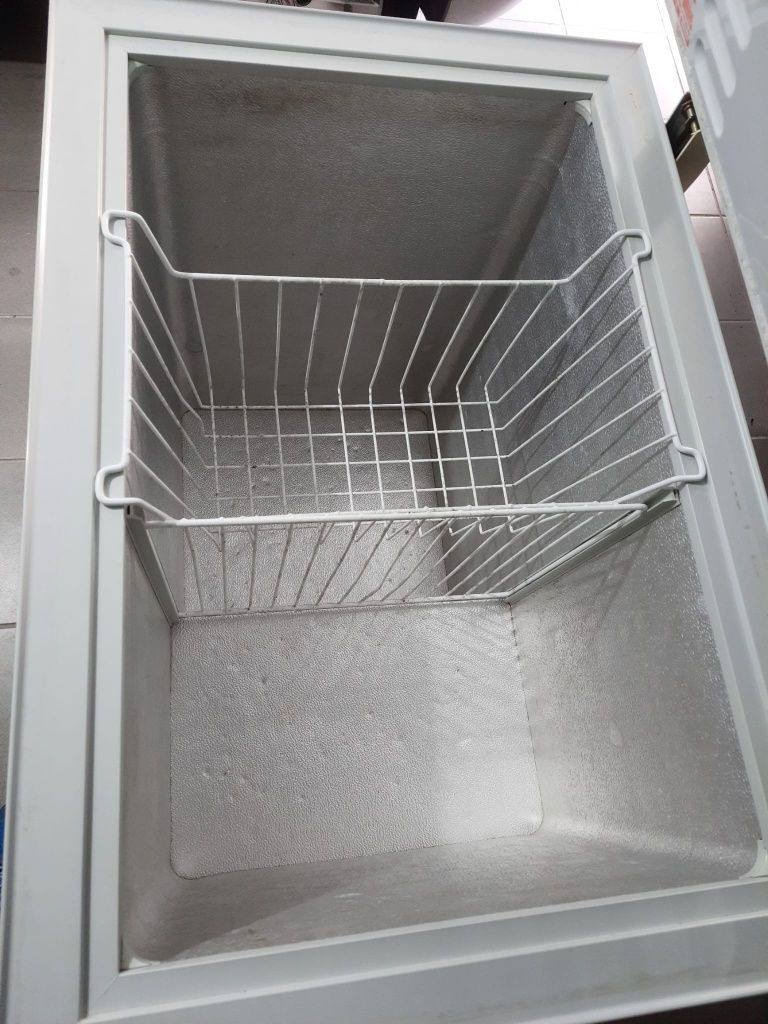 Arca congeladora Ariston
