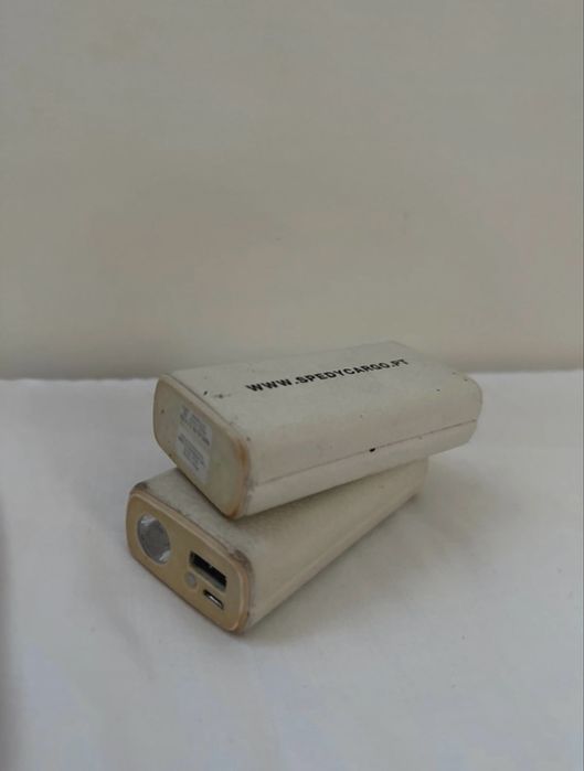 Powerbank com lanterna