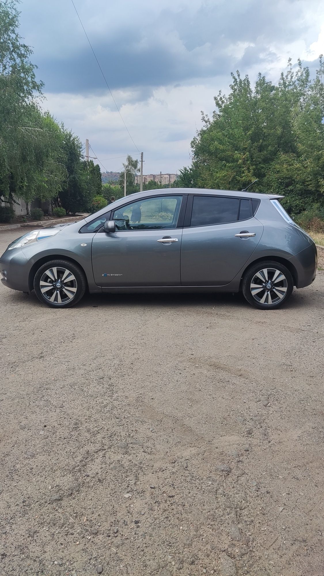 Продам Nissan leaf Tekna