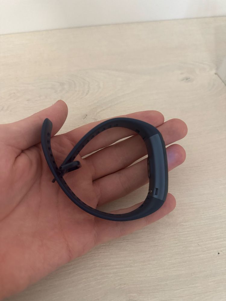 Huawei band 3 pro