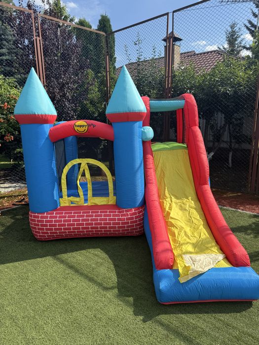 Надувна дитячя гірка батут