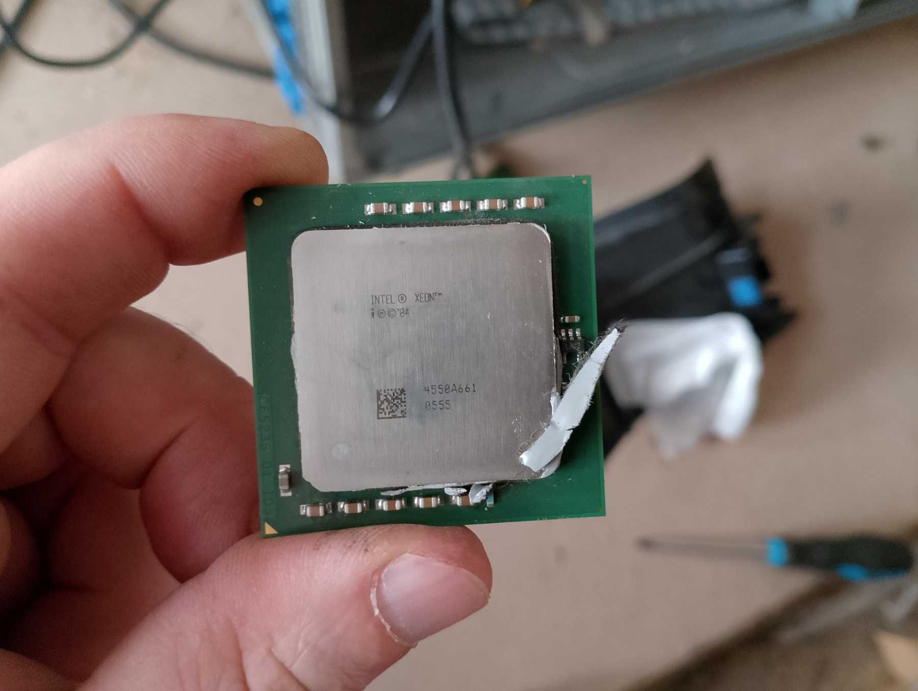 сервер GATEWAY E-9510T (похож) мат плата  "Intel SE7520BD2"