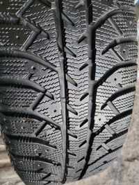 Зимові шини Bridgestone 225/65/17