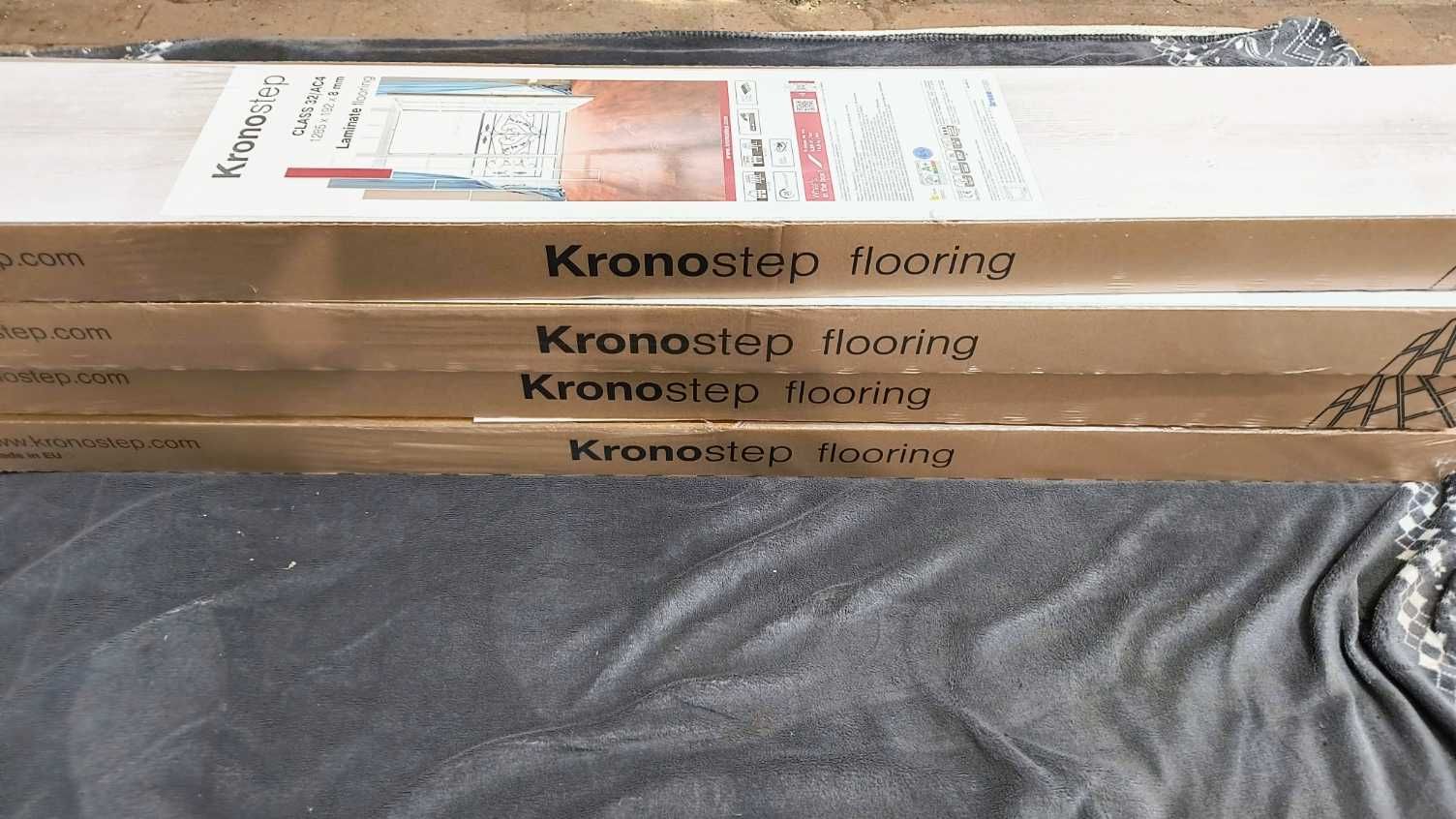 Panele podłogowe Kronostep AC4 / 8mm NOWE ! 8,5 m2