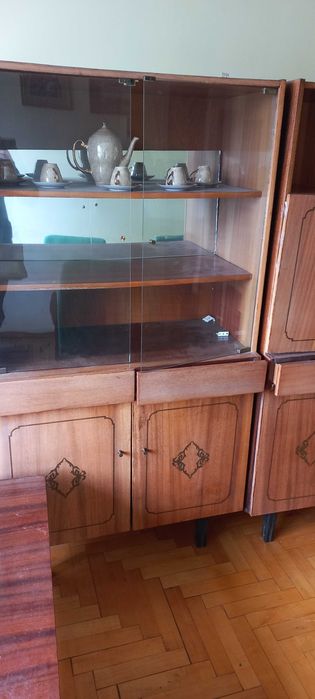 Меблевий гарнітур