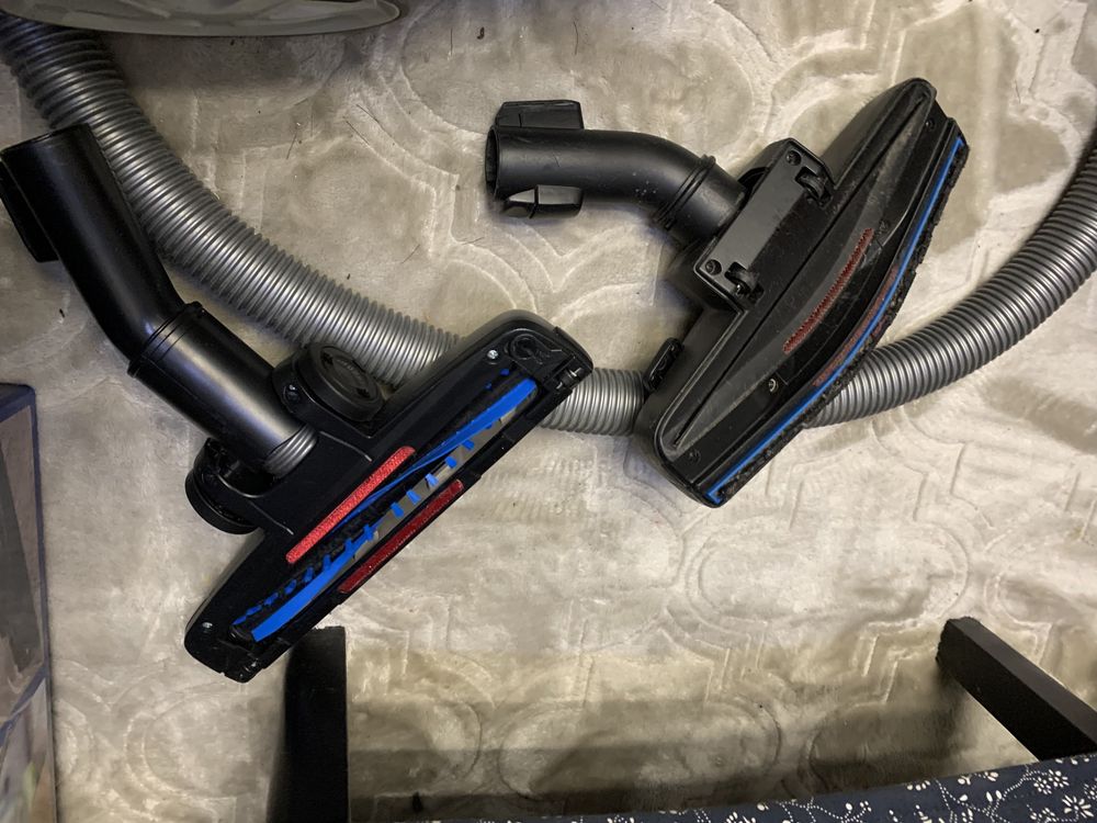 Пилосос PHILIPS PowerPro Active FC8672/01. BOSCH BGL42455