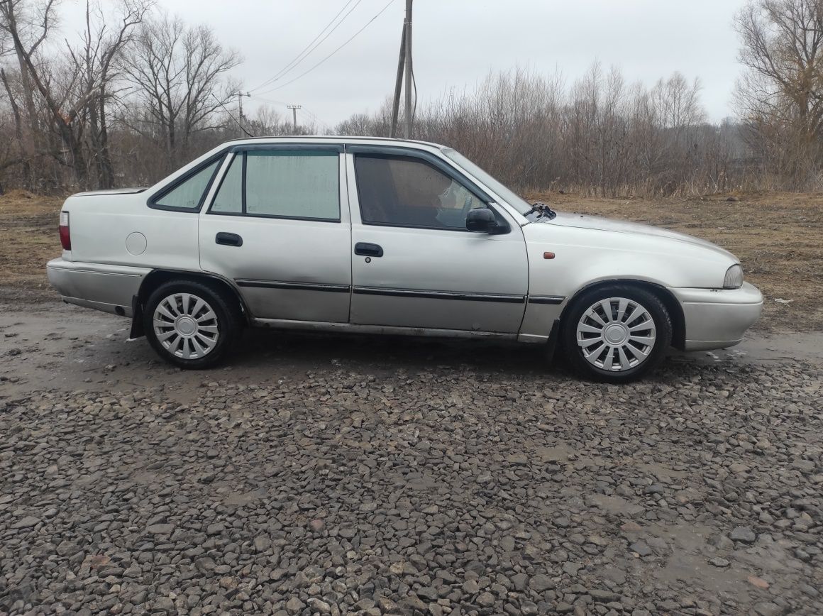Део нексія 2007 року