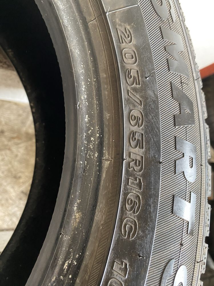 Opona pojedyncza 205/65/16c Maxxis VanSmartSnow