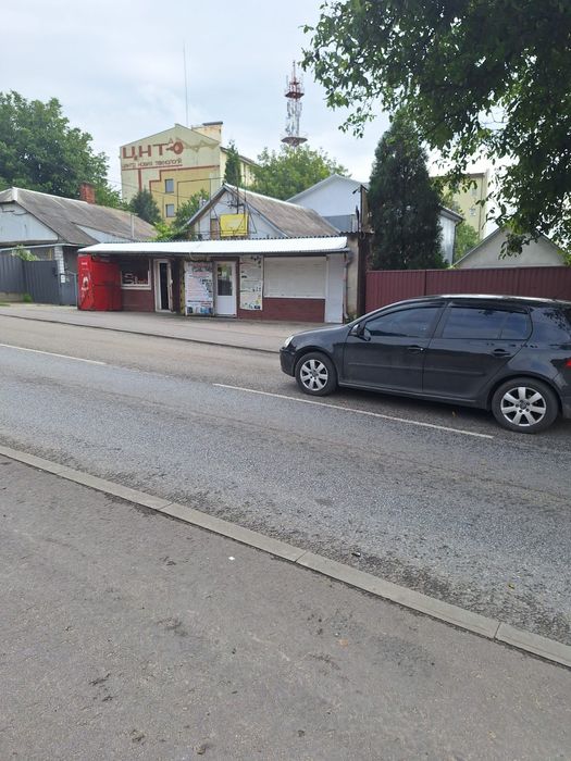 Продаж  комерційного приміщення з будинком  Чернівці