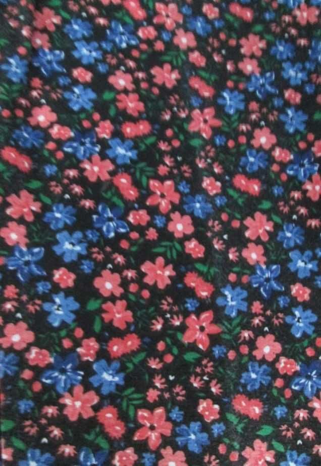 Czarne bawełniane legginsy w kolorowe kwiaty