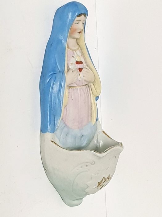 Linda antiga pia de Água Benta em porcelana policromada