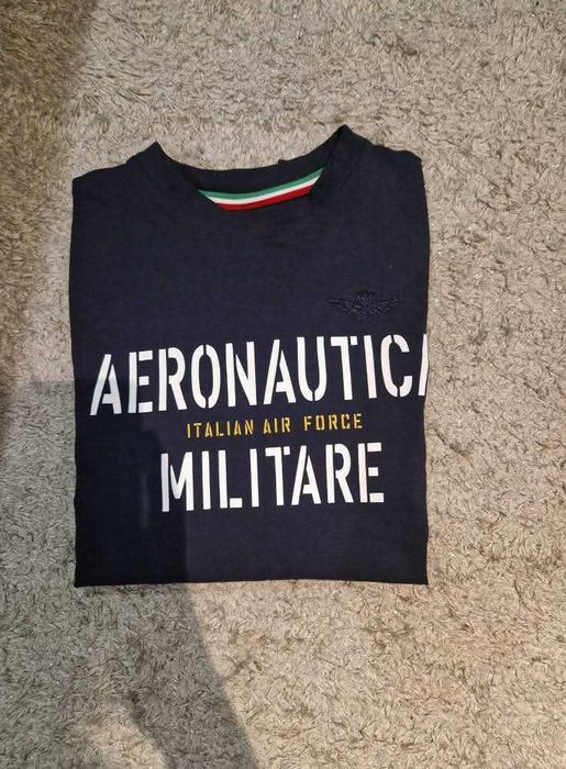 Vendo t-shirt de menino de 10 anos como nova