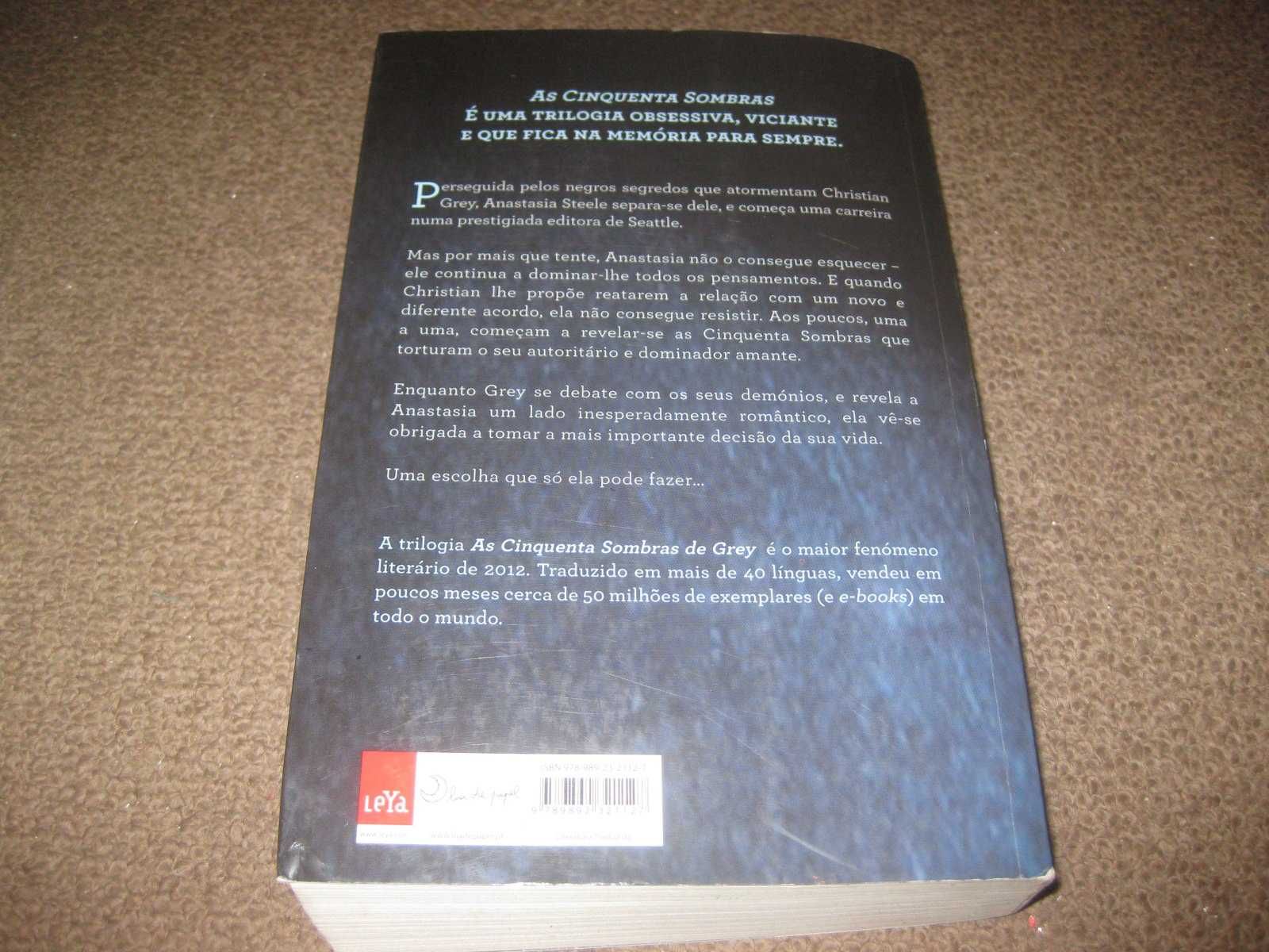 Livro "As Cinquenta Sombras Mais Negras" de E L James