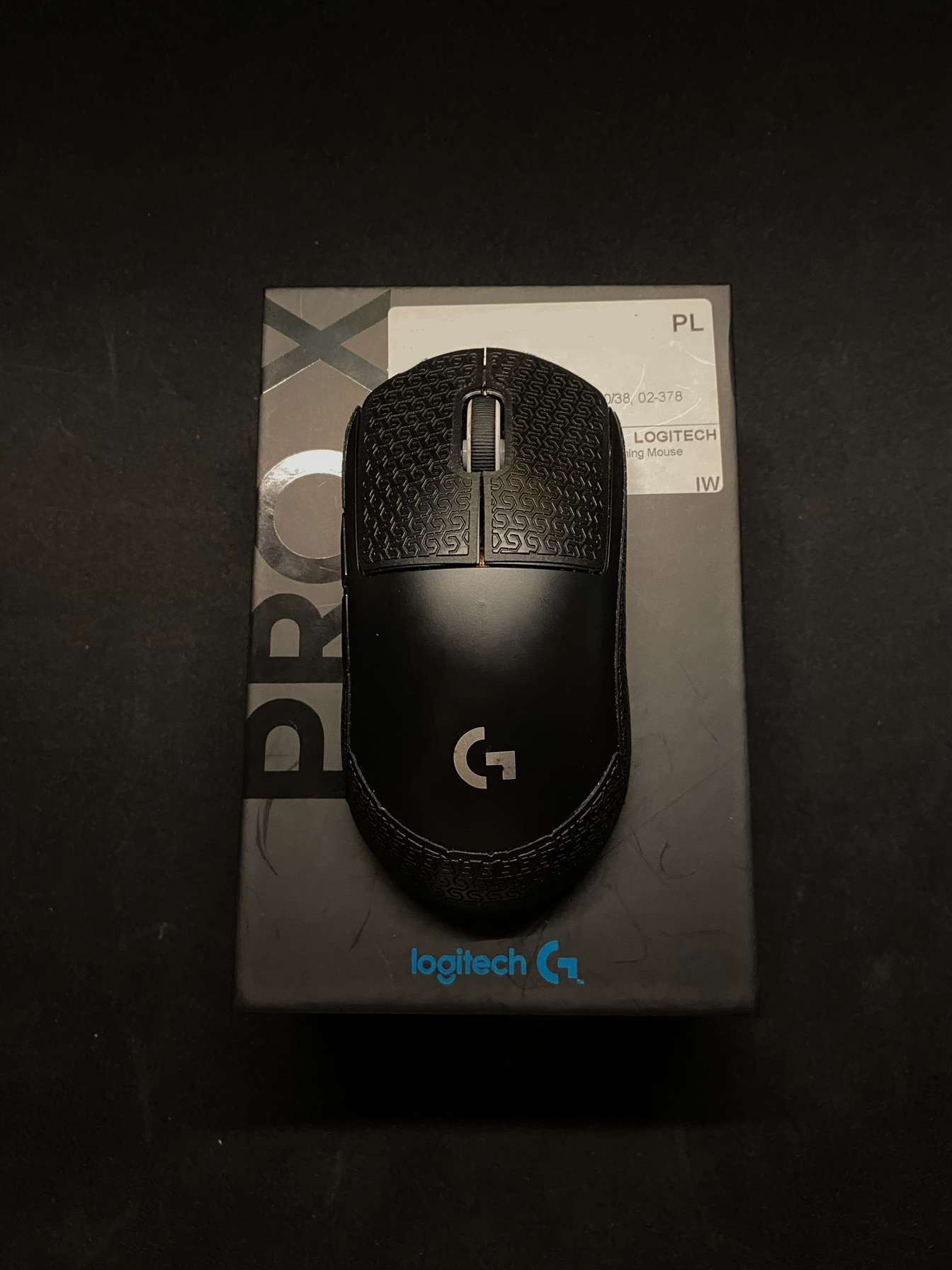 Logitech G Pro X Superlight | Zamontowane gripy i ślizgacze
