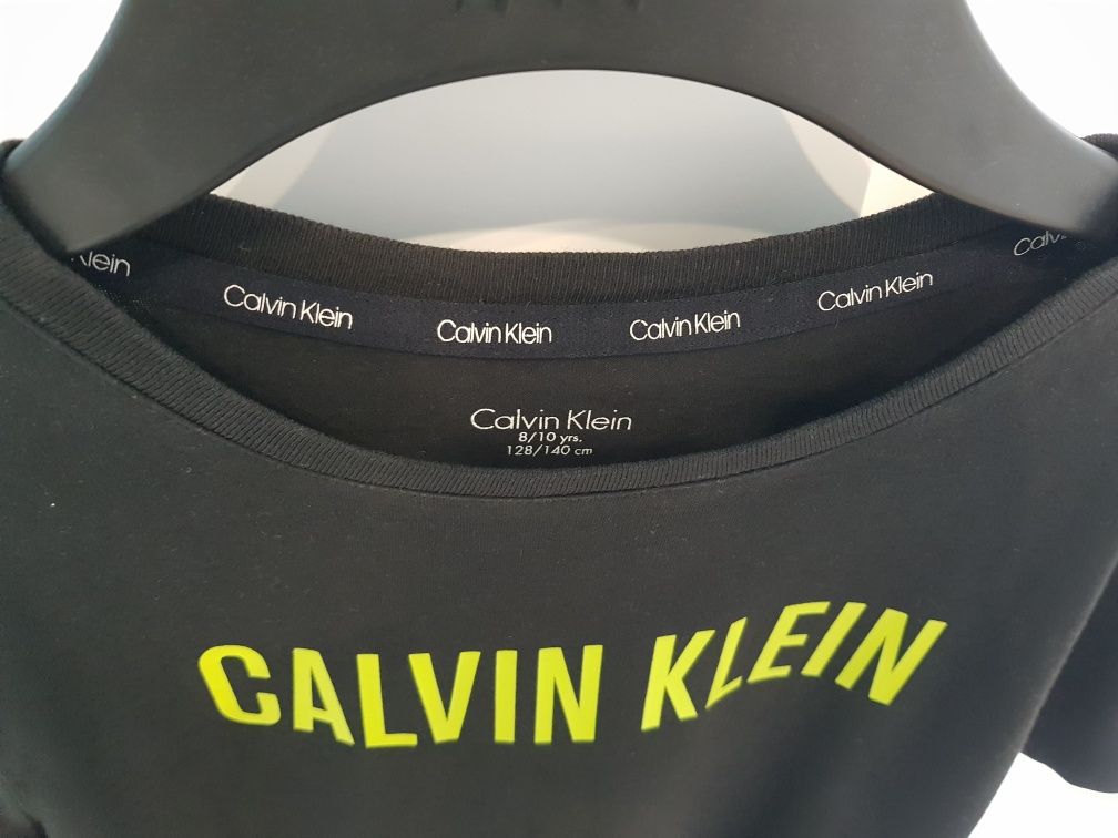 T-shirt koszulka Calvin Klein 8/10 lat rozmiar 134/140