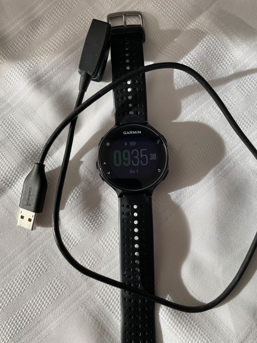 Garmin Forerunner 235