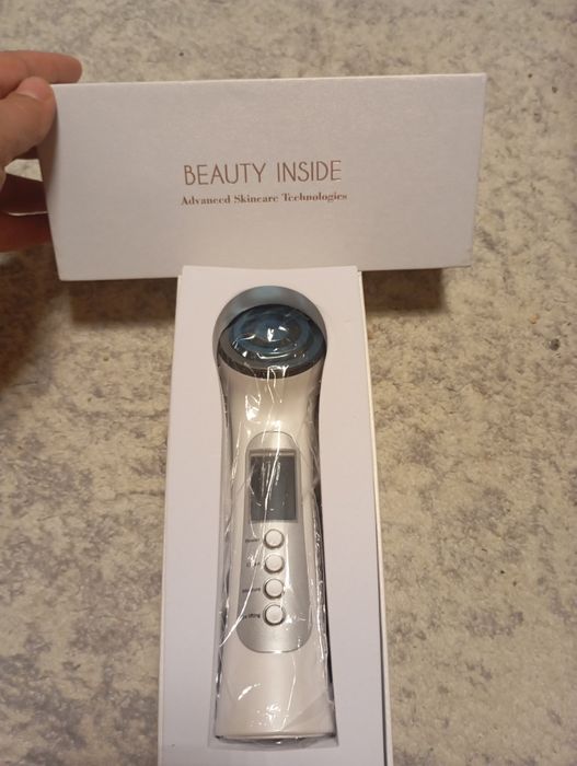 Wielofunkcyjne urządzenie do pielęgnacji twarzy - RF Beauty Device