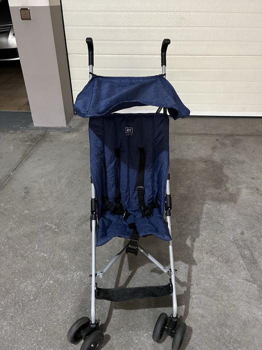 Carrinho de passeio para criança