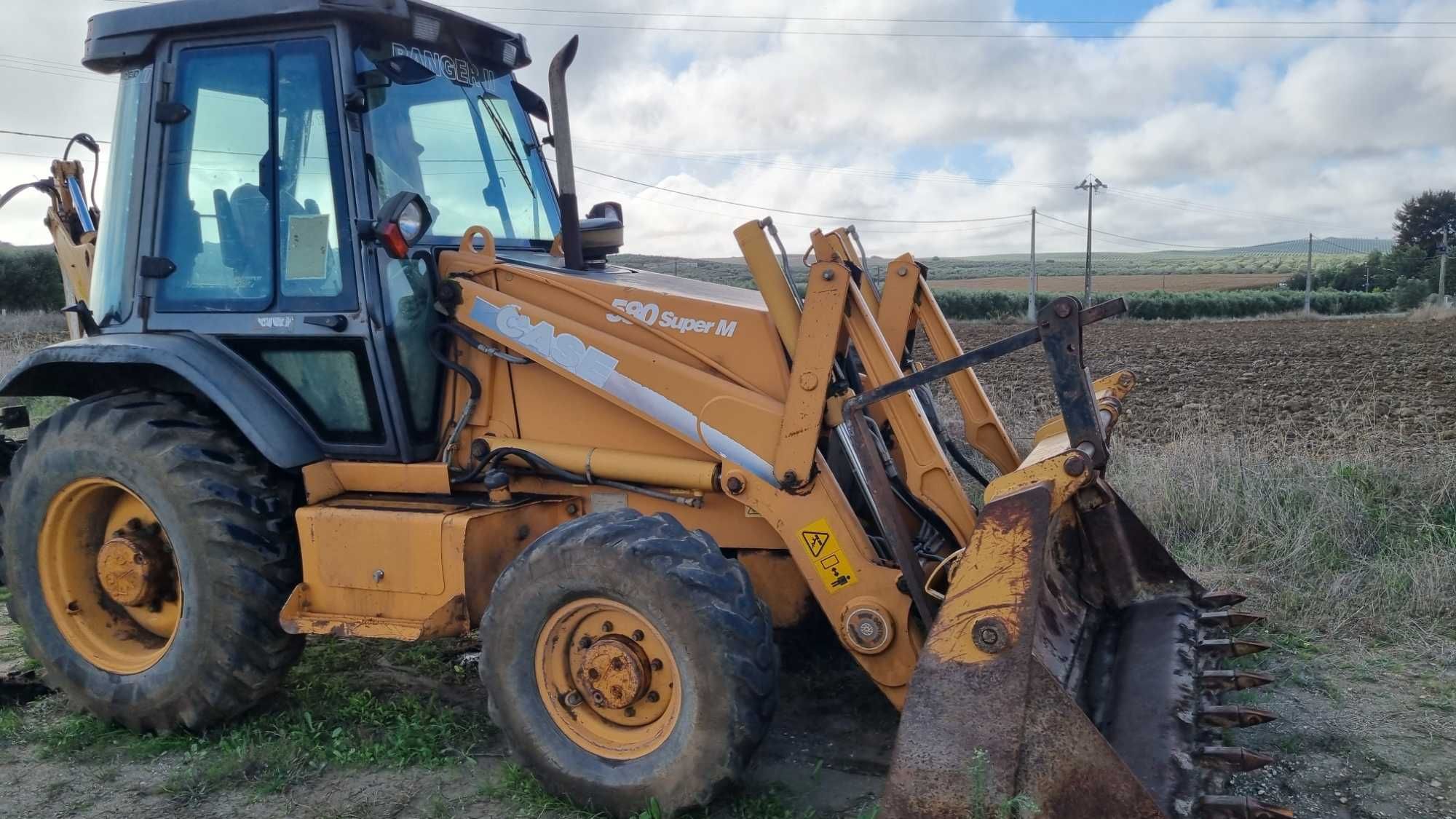 Peças Retroescavadora Fermec,Komatsu, Case,Volvo,Itachi