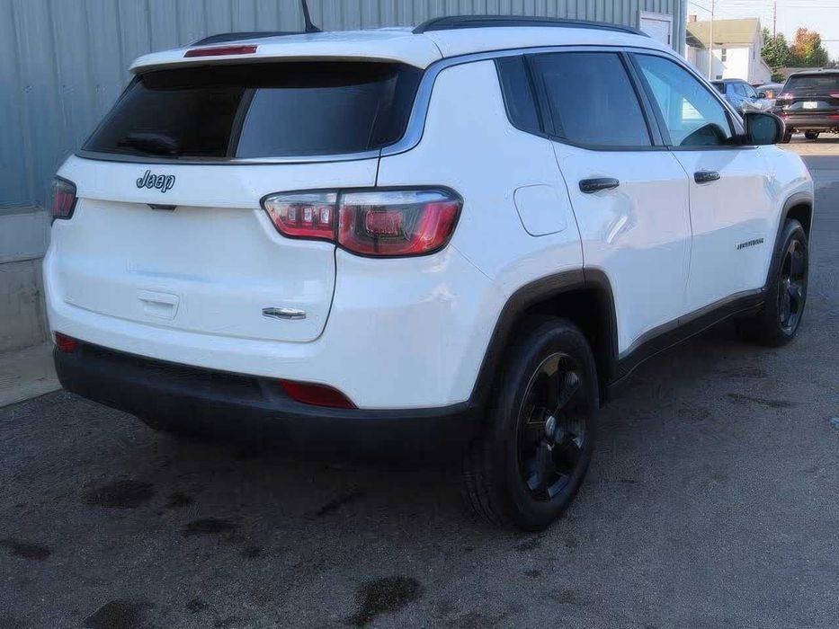 Jeep Compass Latitude      2018