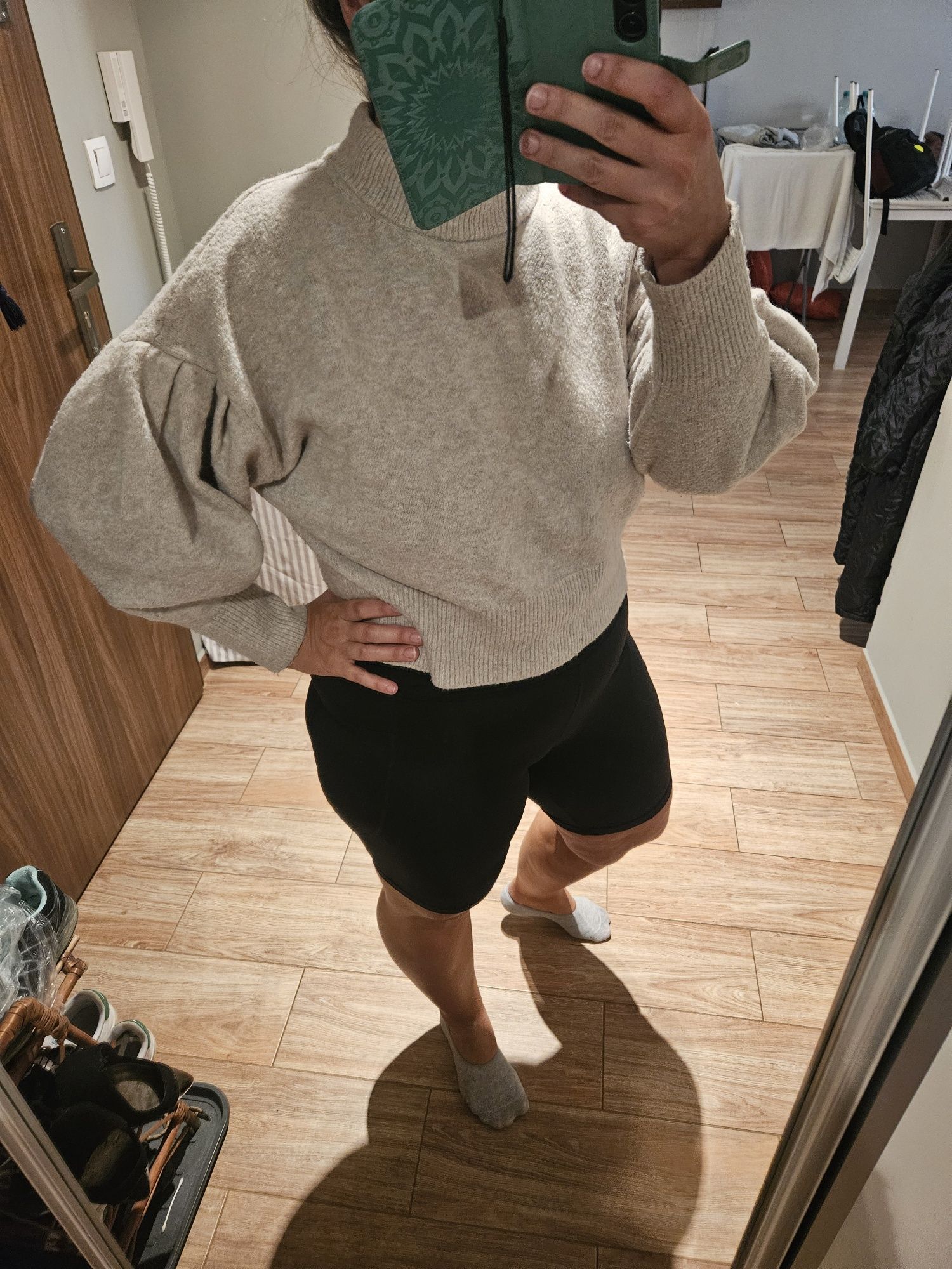 H&m sweterek z bufkami r l