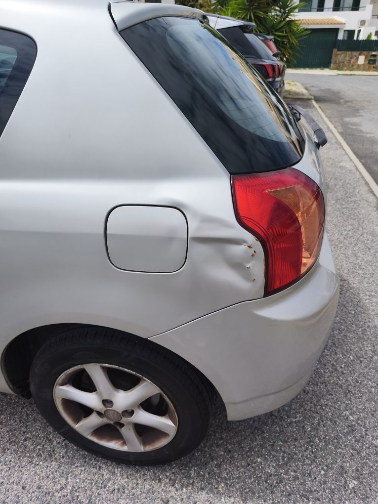 Toyota Corolla 1.4 vvti gasolina