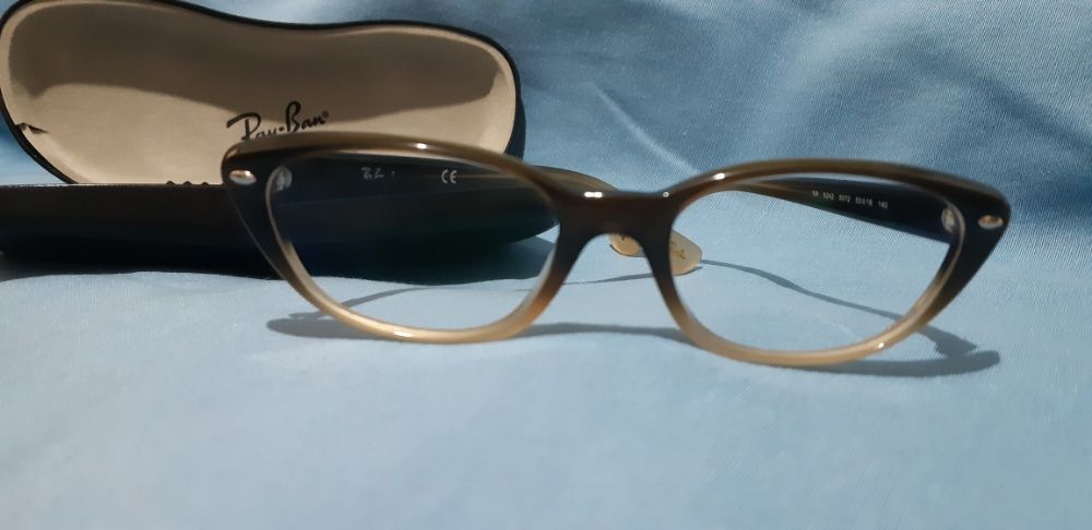 Óculos castanhos Ray-Ban