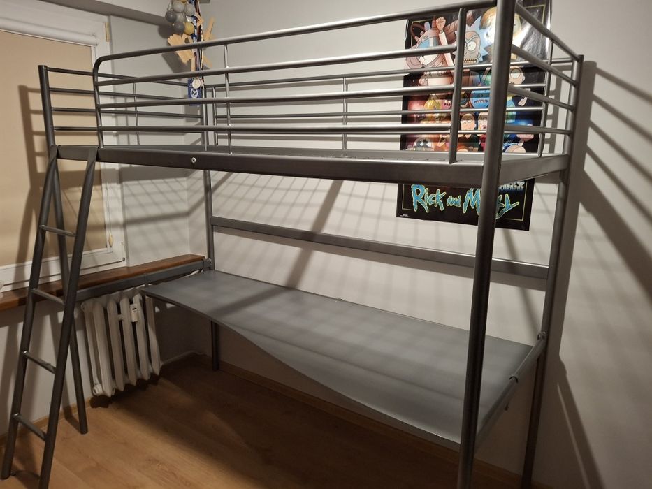 Łóżko piętrowe z biurkiem Ikea
