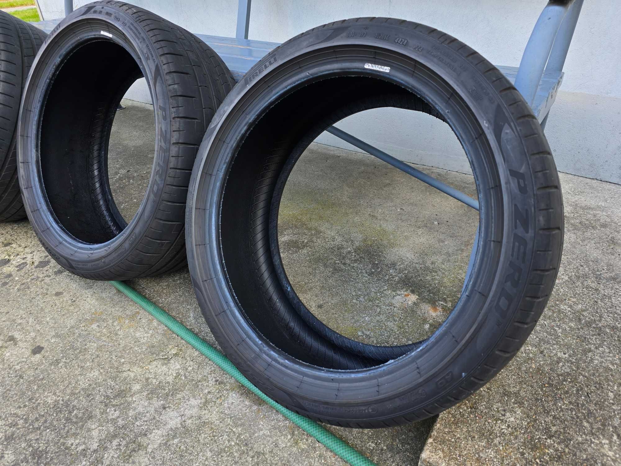 2x Pirelli P Zero 225/40/R18 92Y + 2x Bridgestone Turanza T005 92Y