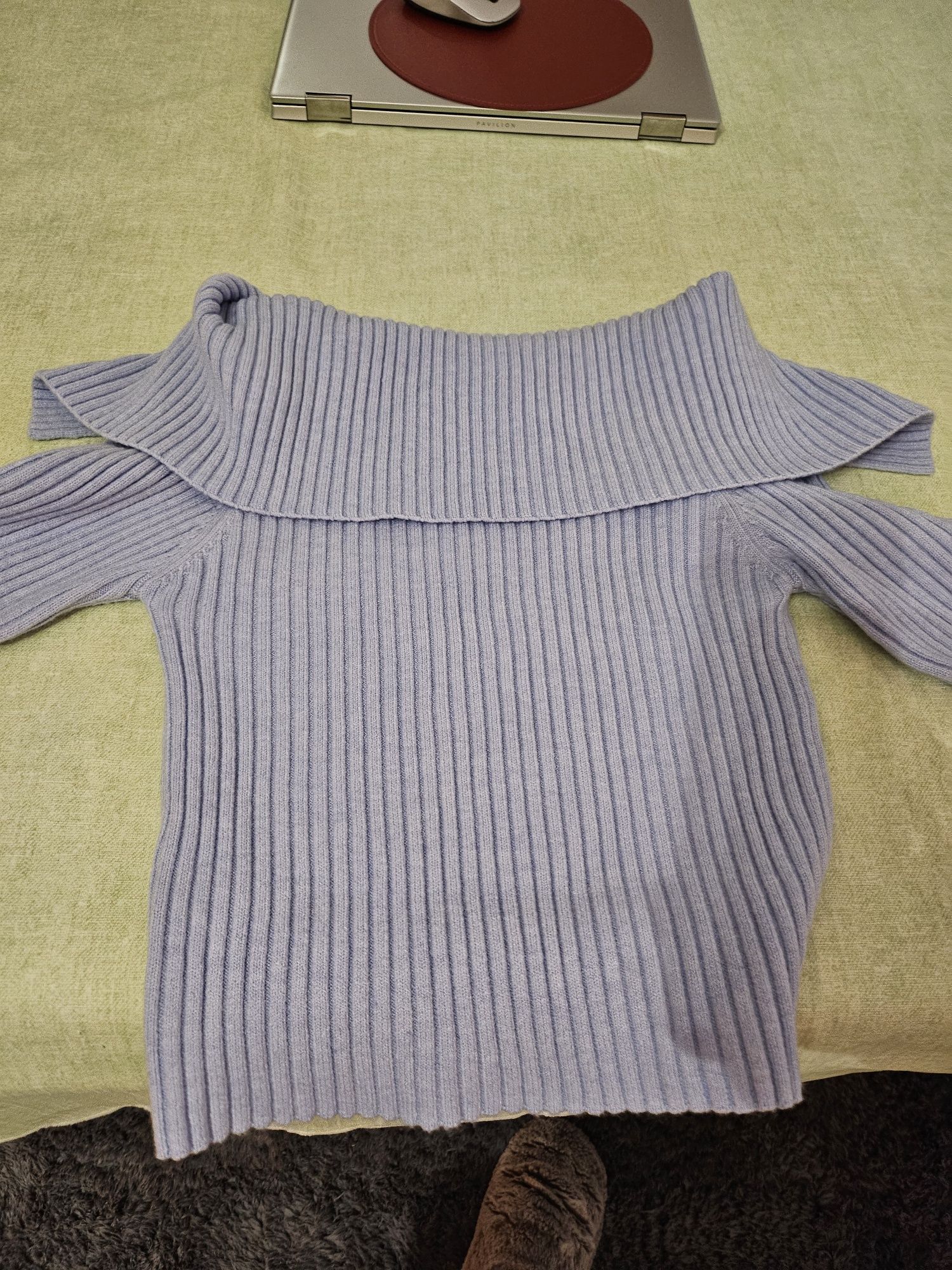 Crop manga comprida Bershka
