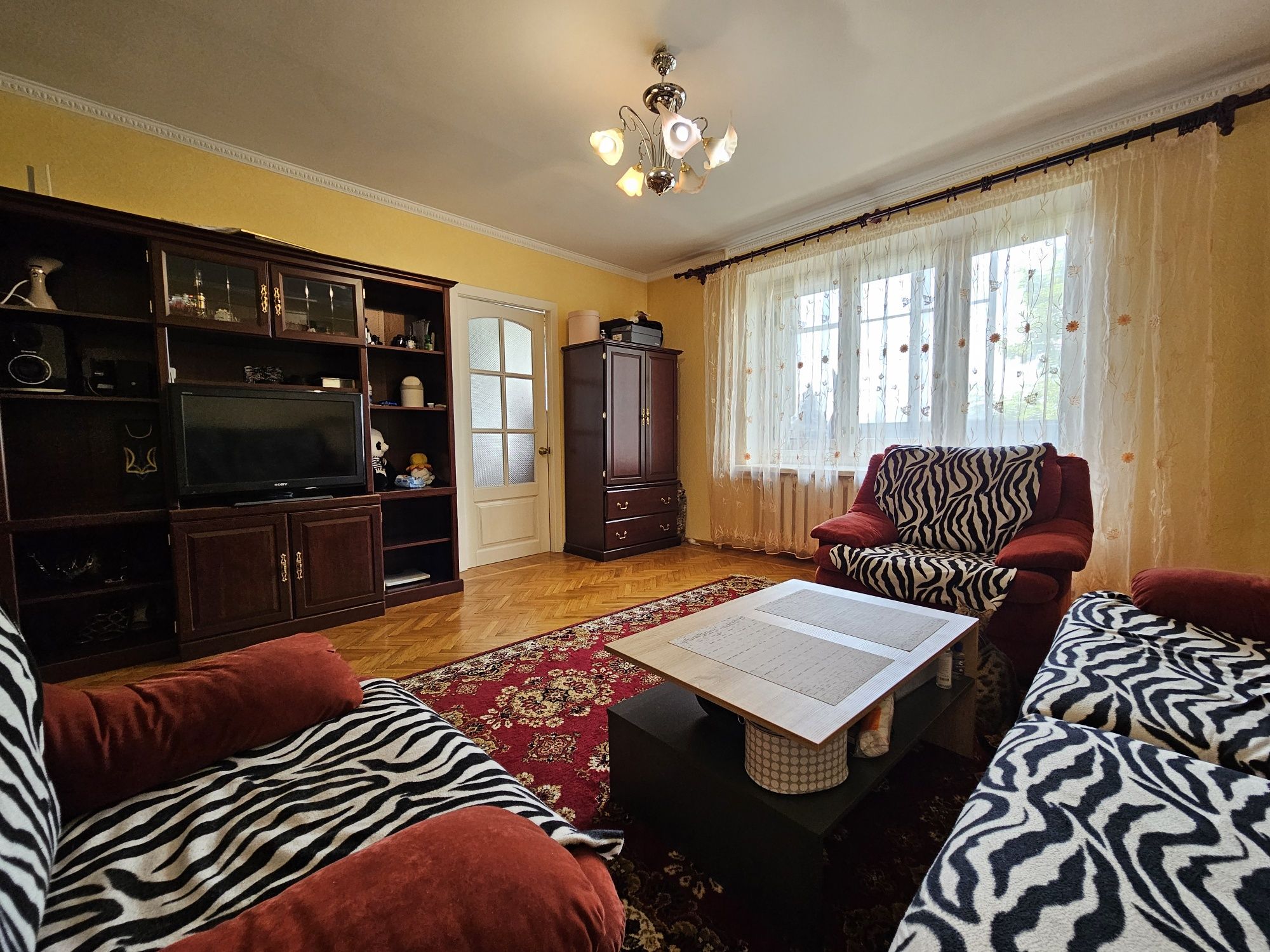 Продам 3 к кв с гаражом район Гагарина