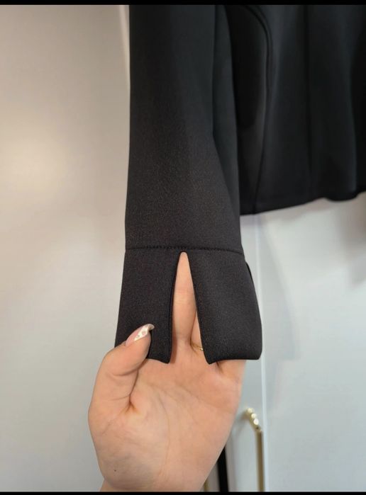 Elegancka krótka marynarka czarna bolerko - Bodyflirt r. S/M