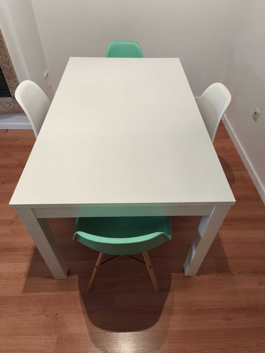 Cadeira moderna - verde água