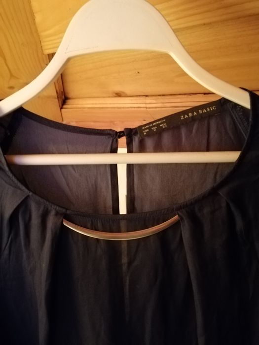 Blusa acetinada da Zara