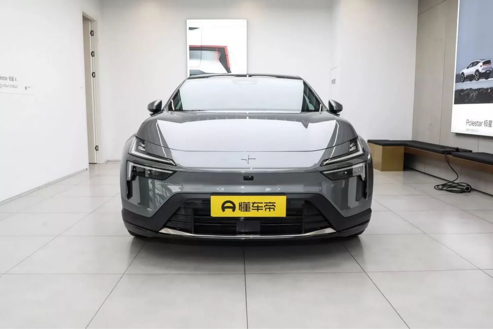 POLESTAR 4  електромобіль
