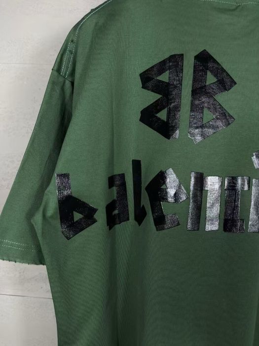 BALENCIAGA scotch tape type зеленая мужская футболка  хаки унисекс