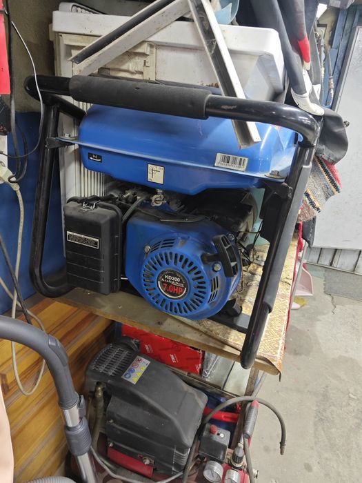 Продам Генератор 3.5 кВт