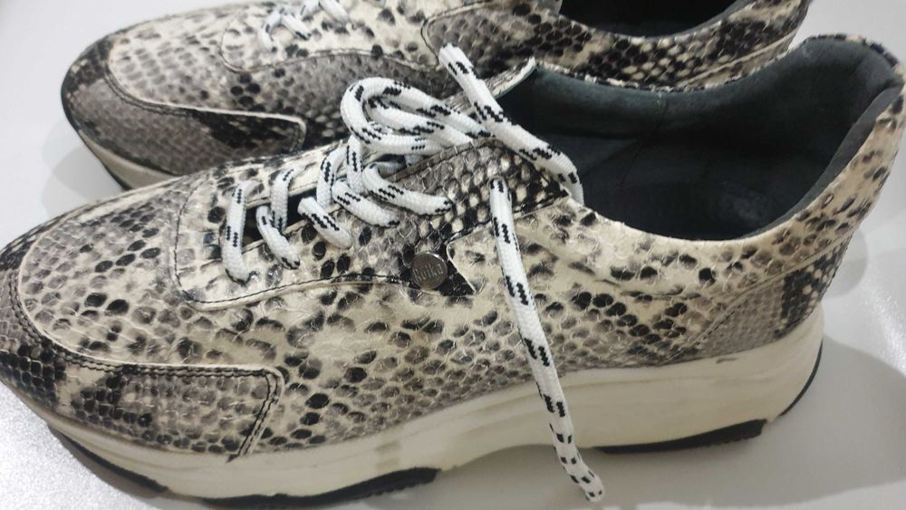 Ténis Novos de Senhora