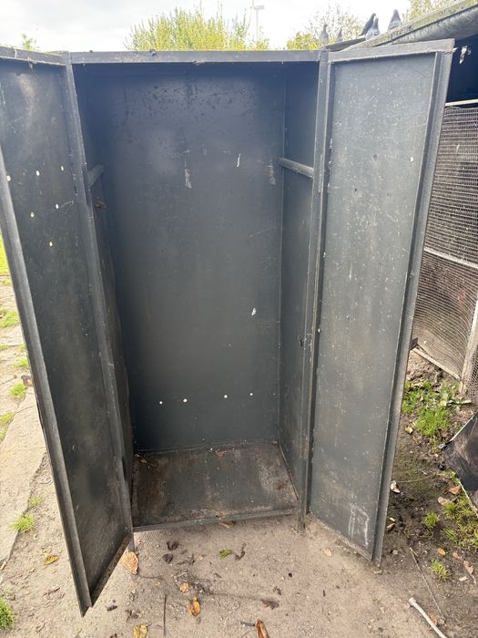 Szafa   metalowa nie wysylam odbior osobisty