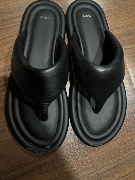 Шлепанцы кожаные