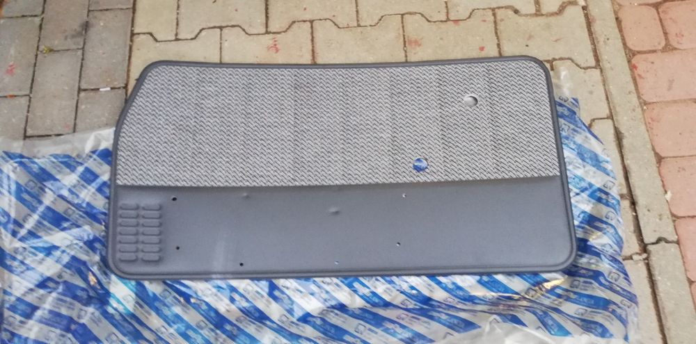 Fiat 126p boczek  drzwi lewy Bis lub FL wersja eksportowa nowy