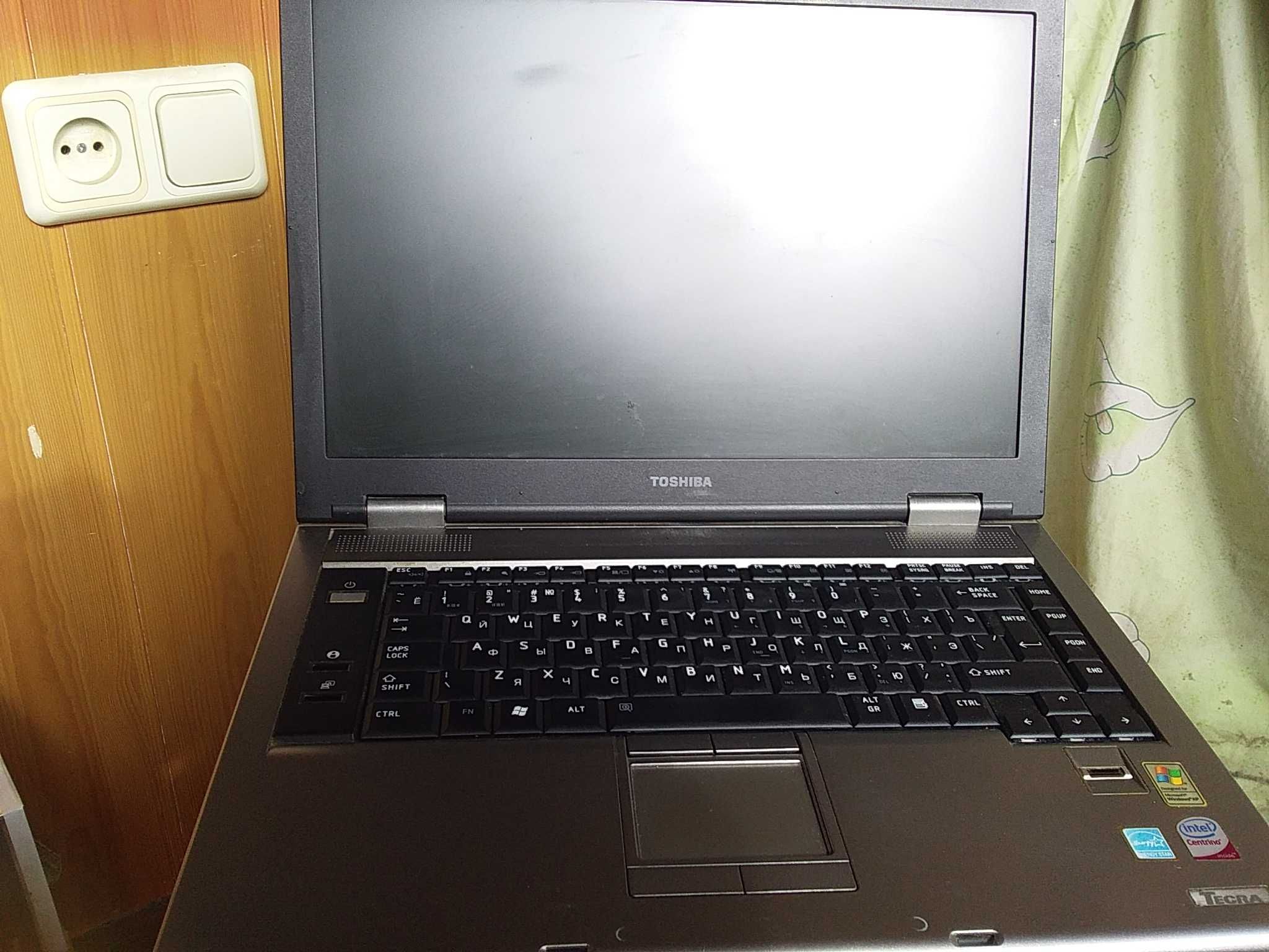 Продам ноутбук 
TOSHIBA Tecra  R9-S9019X