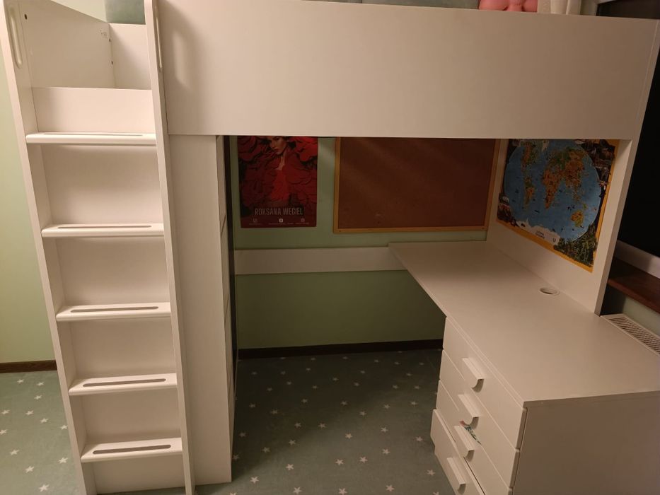 Łóżko piętrowe z biurkiem oraz szafą IKEA