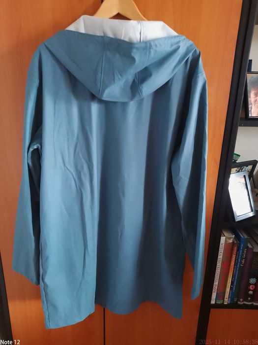 Płaszcz przeciwdeszczowy damski