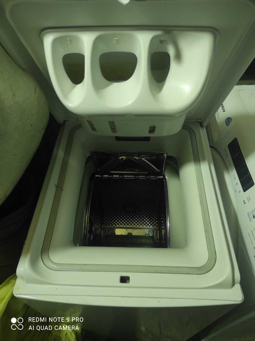 продам пральну машину 5,5 кг Whirlpool