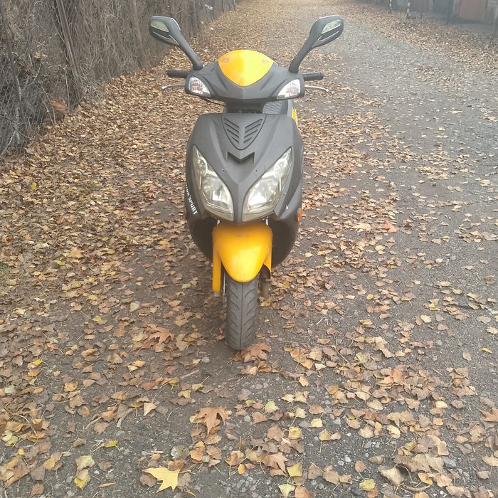 Продам скутер storm 50