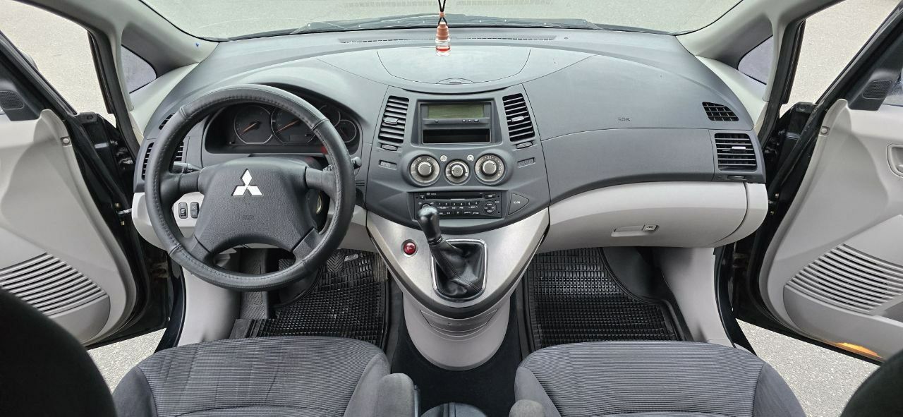 Продам Mitsubishi Grandis 7 мест гбо-4 в отличном состоянии