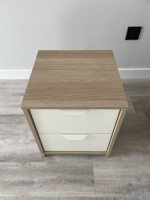 Mesa de Cabeceira IKEA