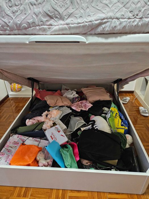 Cama box com colchão novo