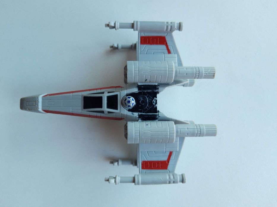 Nave espacial X-WING da Star Wars
